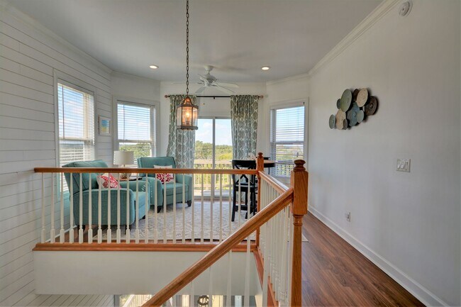 Building Photo - North Topsail Beach 5 Bedroom 4.5 Bathroom...