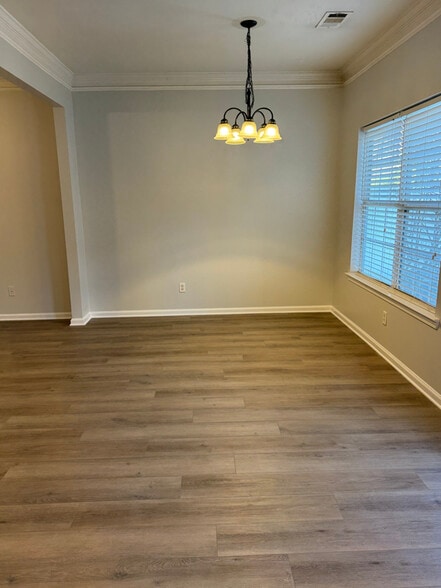 Building Photo - 4730 Autumn Rose Trail