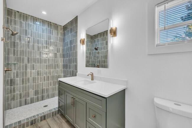 Building Photo - *Modern Construction Luxury Townhome - Downtown Raleigh*