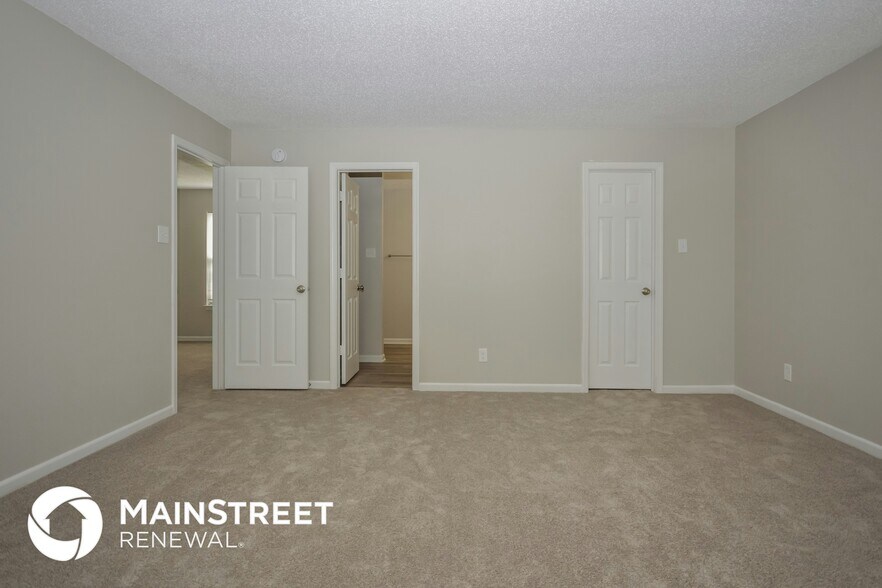 Building Photo - 2265 Shadowbrook Dr