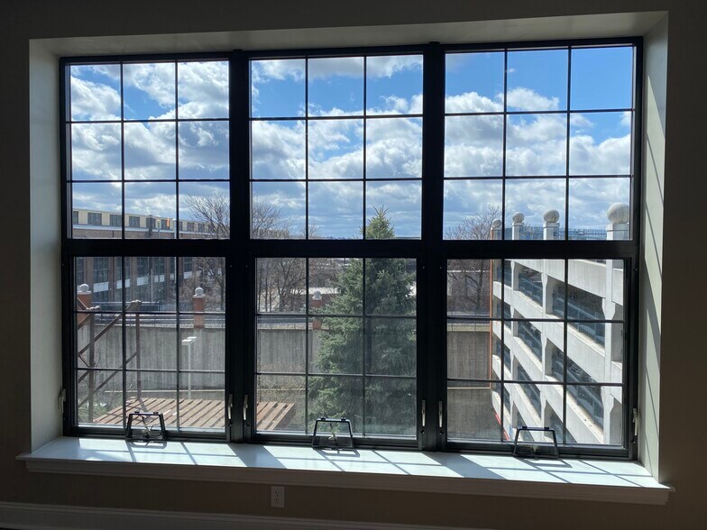 Building Photo - 428 Lackawanna Ave