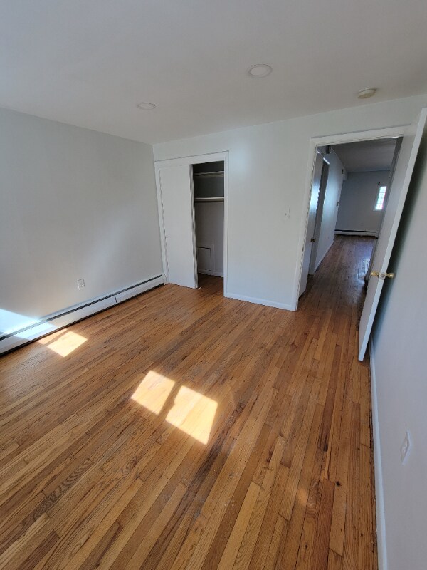 Building Photo - 2339 Boas St
