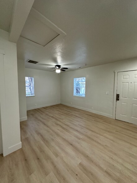 Building Photo - 3126 S 900 E