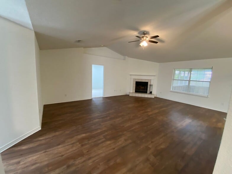 Building Photo - 11892 Yellowhammer Ct