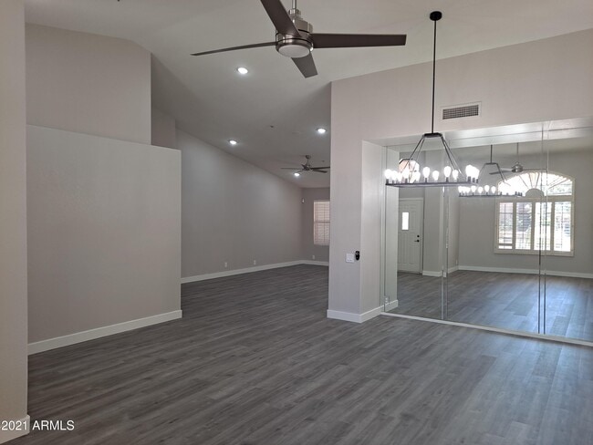 Building Photo - 9074 E Caribbean Ln