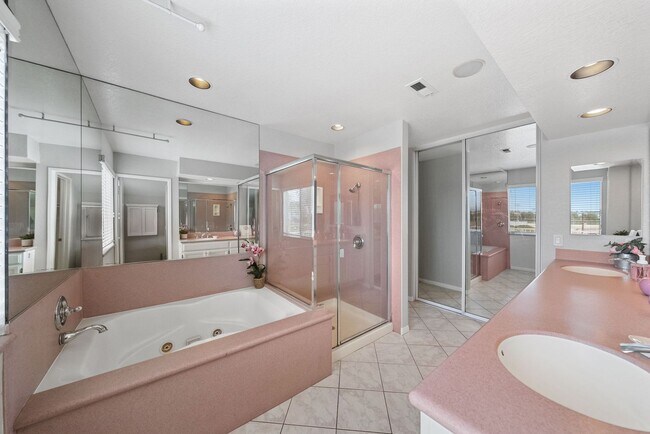 Building Photo - 40115 Starling St