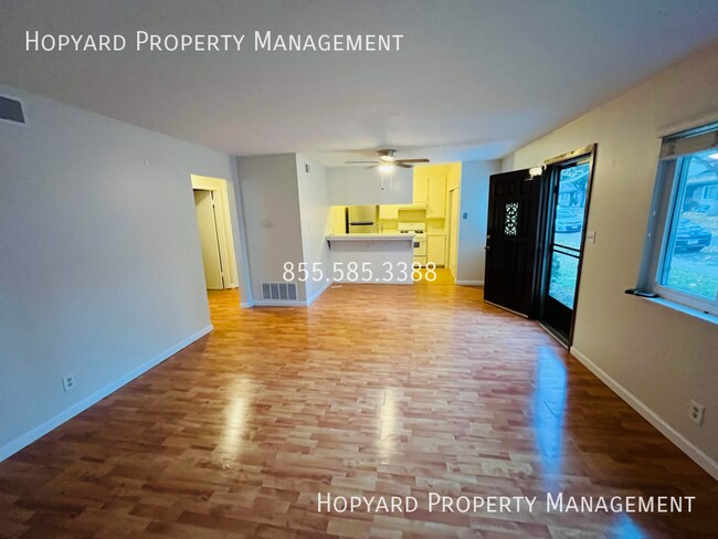 Building Photo - 8133 Arroyo Dr