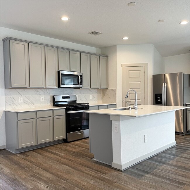 Building Photo - 6814 Bradford Ter Rd