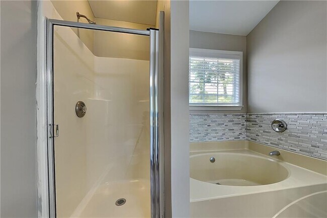 Building Photo - 457 Lily Shoals Ln