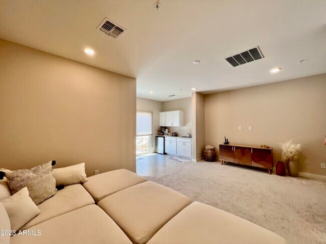 Building Photo - 2145 W Harmont Dr