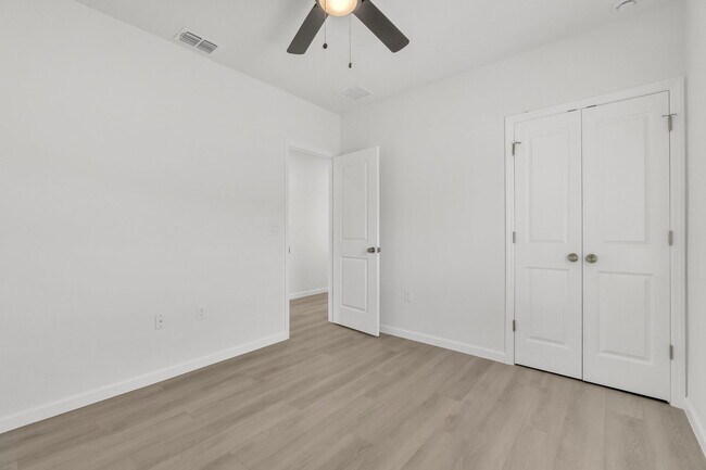 Building Photo - 2535 Slim Haywood Ave