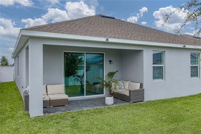 Building Photo - 2235 Pigeon Plum Dr