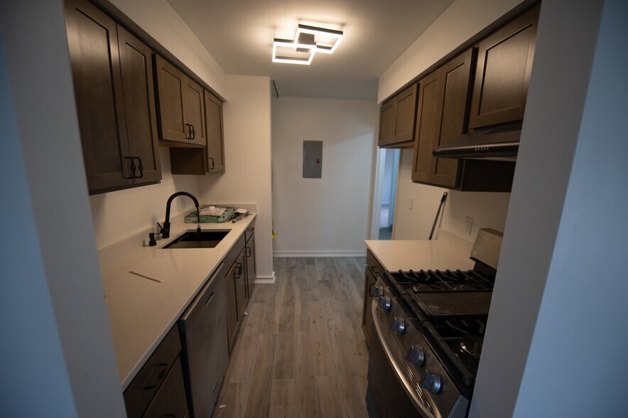 Building Photo - 3107 Pine Cone Ct