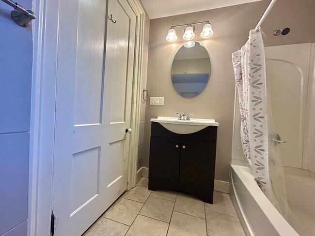 Building Photo - 48 Congress St