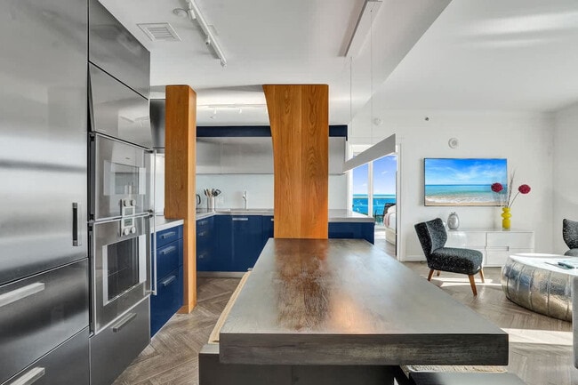 Building Photo - 2889 McFarlane Rd