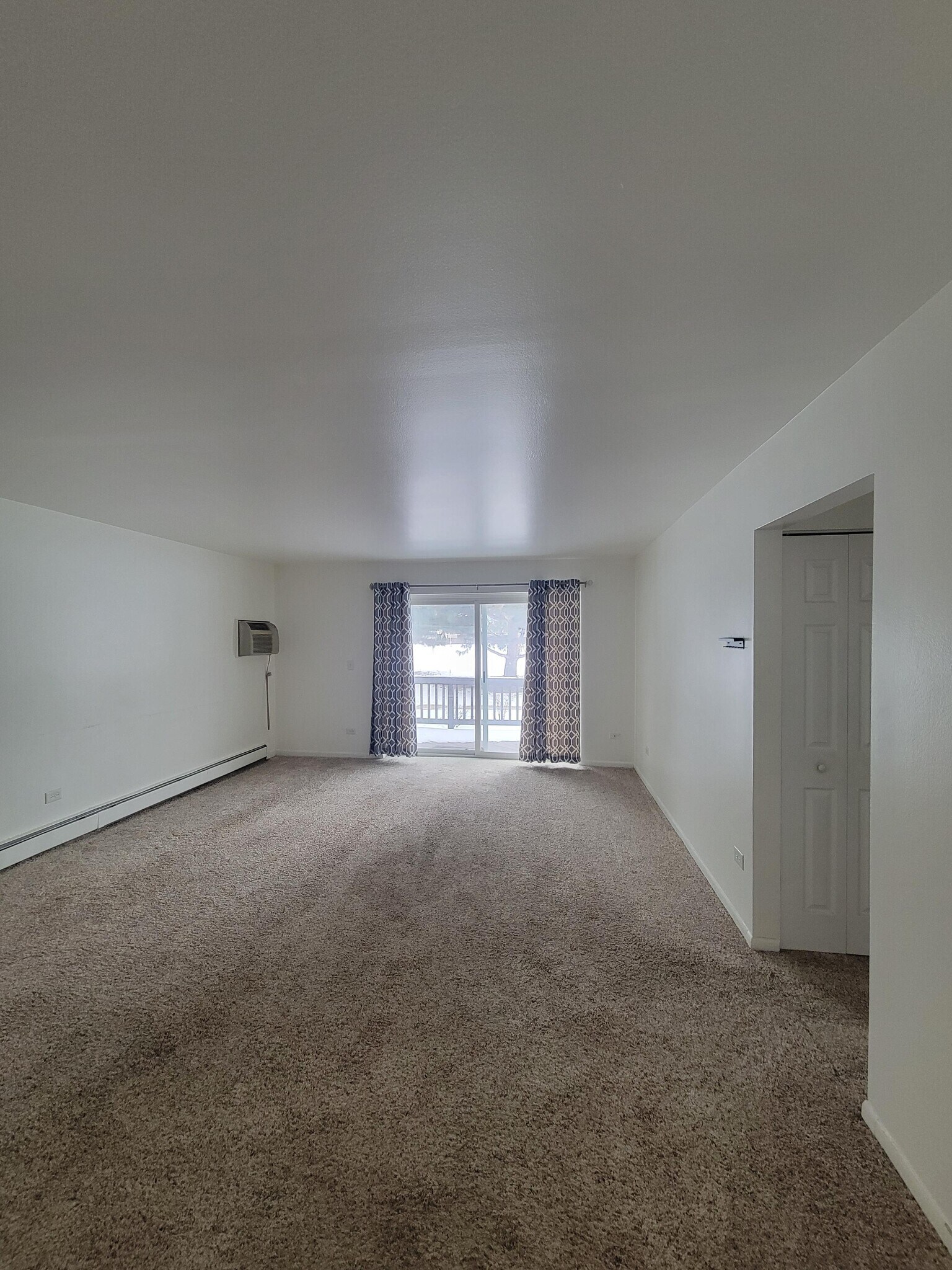 Building Photo - 2214 S Goebbert Rd