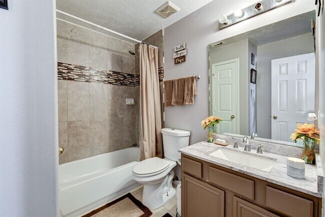 Building Photo - 18427 Atascocita Meadows Dr