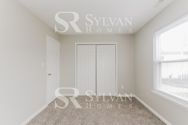 Building Photo - Unwind and Explore in Indianapolis'