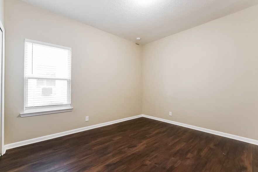 Building Photo - 1716 Hawksbill Ln