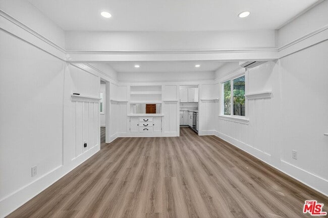 Building Photo - 546 San Juan Ave