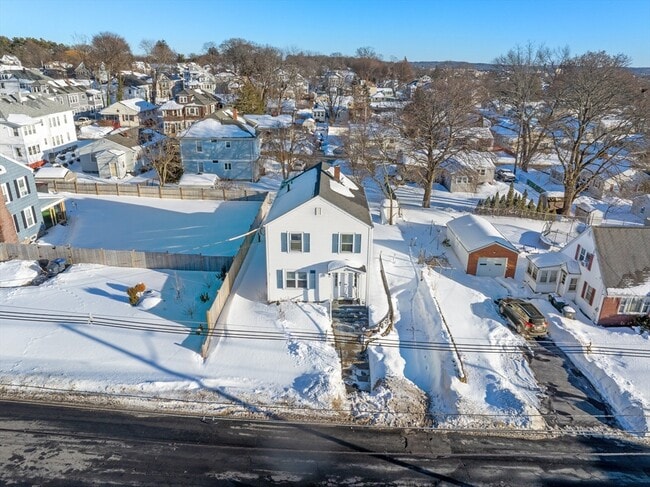 Building Photo - 57-59 Larchwood Rd