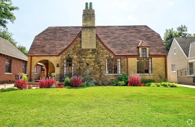 Building Photo - 212 Edgemere Ct