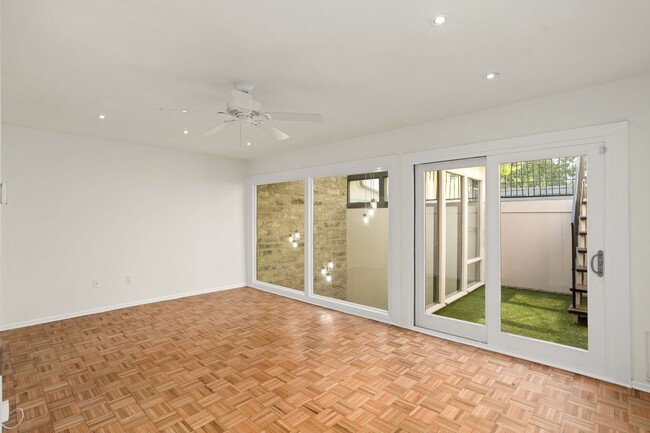 Building Photo - ALAMO HEIGHTS  |  TOWNHOME  |  REMODELED  ...