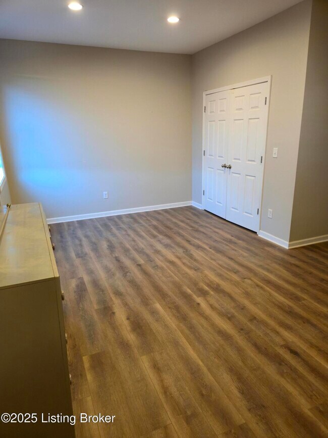 Building Photo - 1449 Mellwood Ave