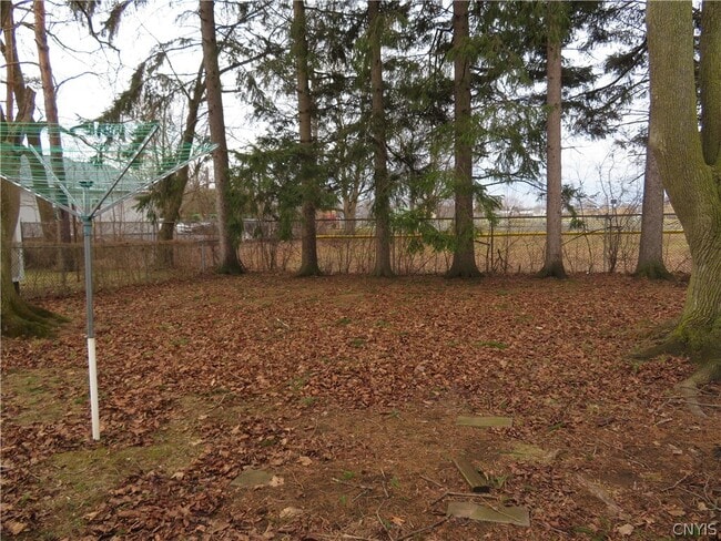 Building Photo - 435 French Rd