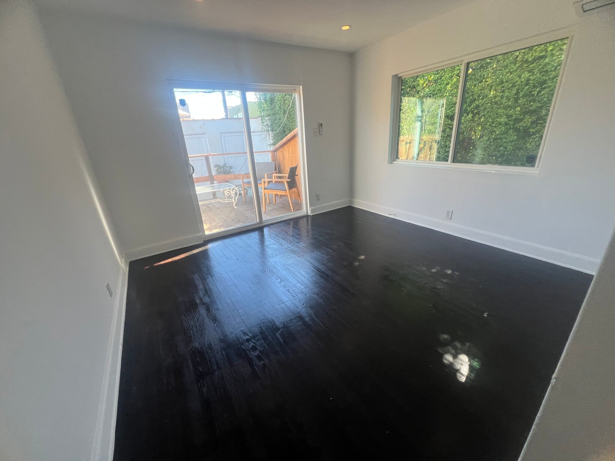 Building Photo - 1234 Keniston Ave