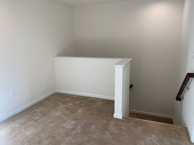 Building Photo - 1855 Shady Ln