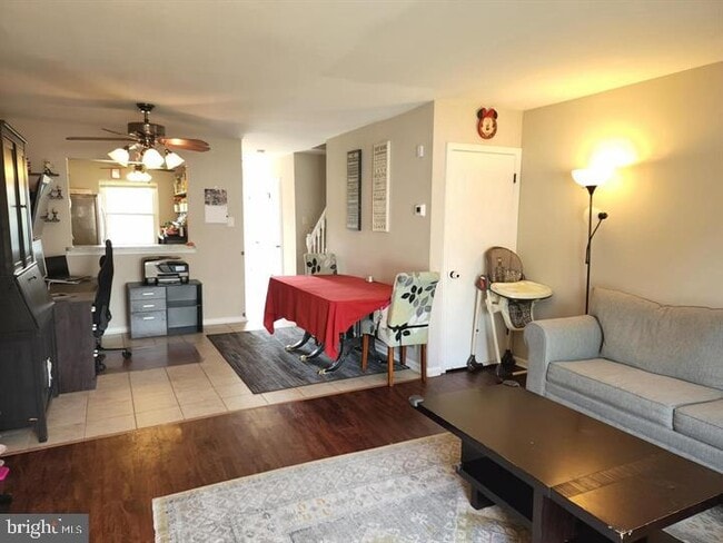 Building Photo - 4540 Rosemarie Dr