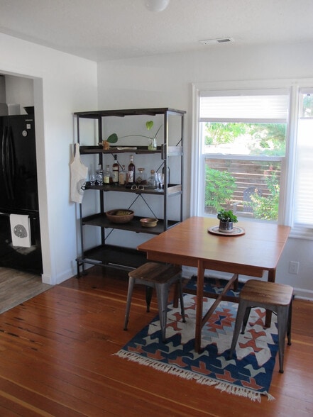 Dining Room - 5711 SE 67th Ave
