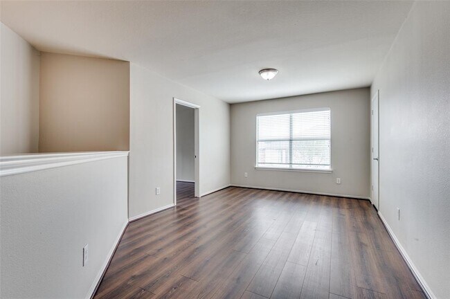 Building Photo - 2017 Laughlin Rd