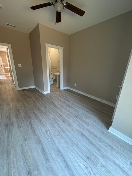 Primary bedroom - 1321 Camden Rd