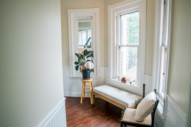 Building Photo - Chelsea Avenue Court