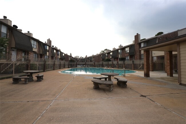 Building Photo - 2103 Place Rebecca Ln