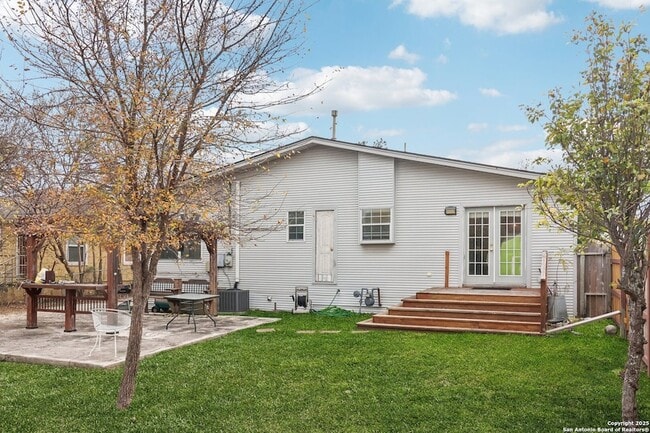 Building Photo - 2709 W Craig Pl