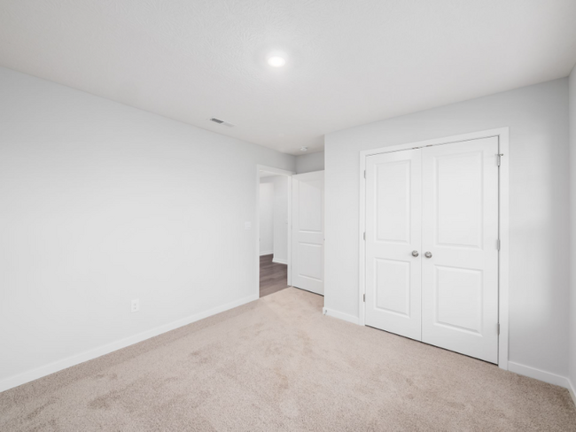 Building Photo - 426 Emily Dr
