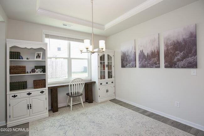 Building Photo - 402 Summer Wind Wy