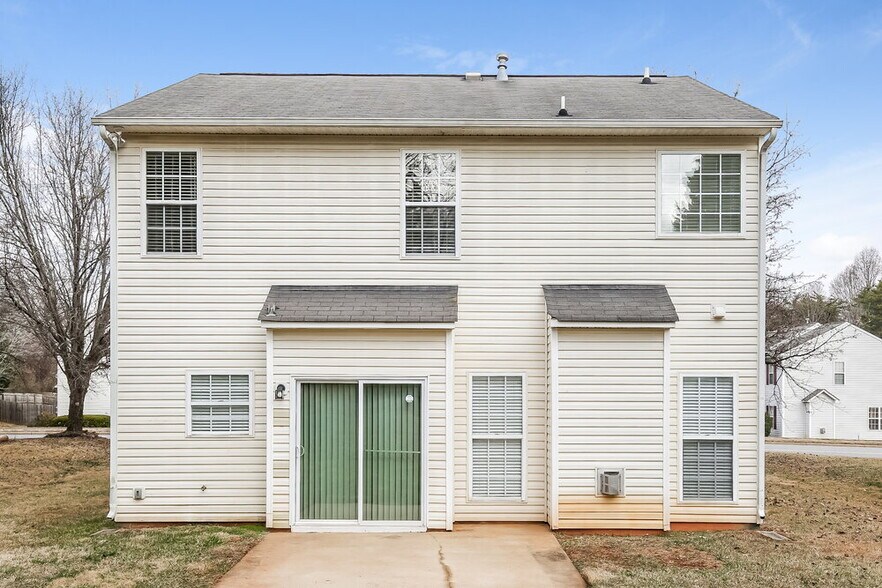 Building Photo - 708 Peach Orchard Dr