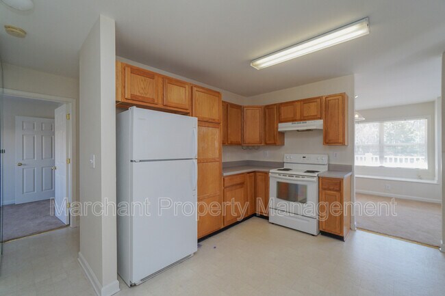 Building Photo - 335 Woodlark St