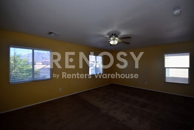 Building Photo - Space, Comfort, and a Layout Built for Real Life -- Iron Mountain Ranch