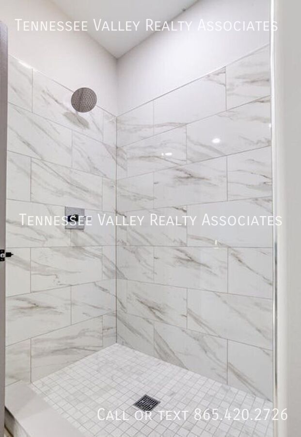 Building Photo - 7814 Lake Mountain Ln