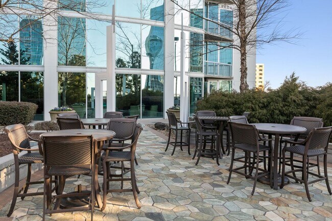 Building Photo - High-rise Luxury 1 Bedroom Buckhead Condo, Skyline Views of Atlanta!