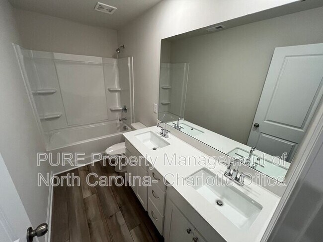 Building Photo - 1780 Otter Perch Ln