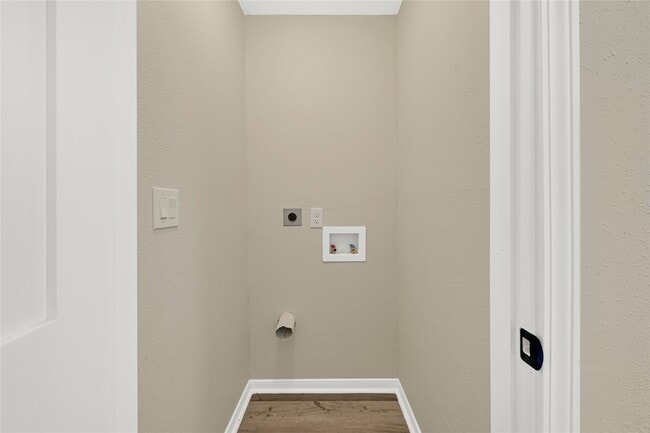 Building Photo - 7814 Avenue F