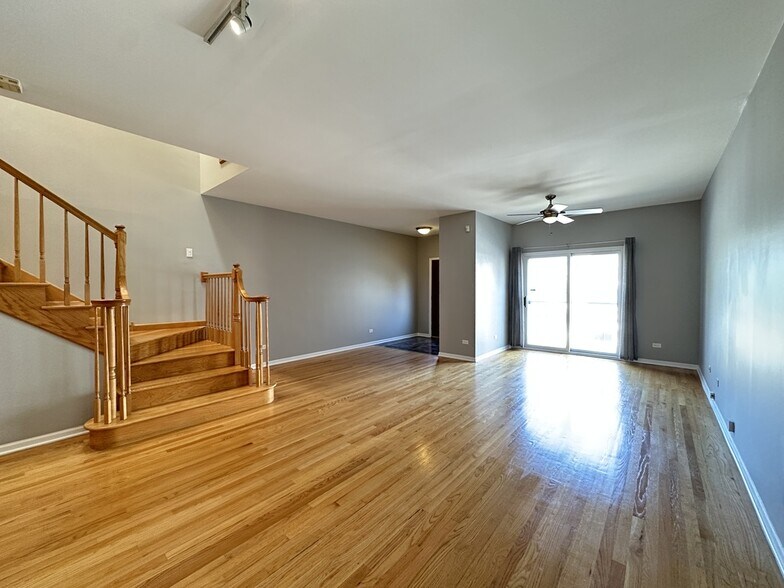 Building Photo - 724 N Willard Ct