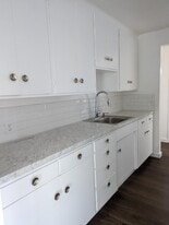 Building Photo - 5606 -5612 111th St SW