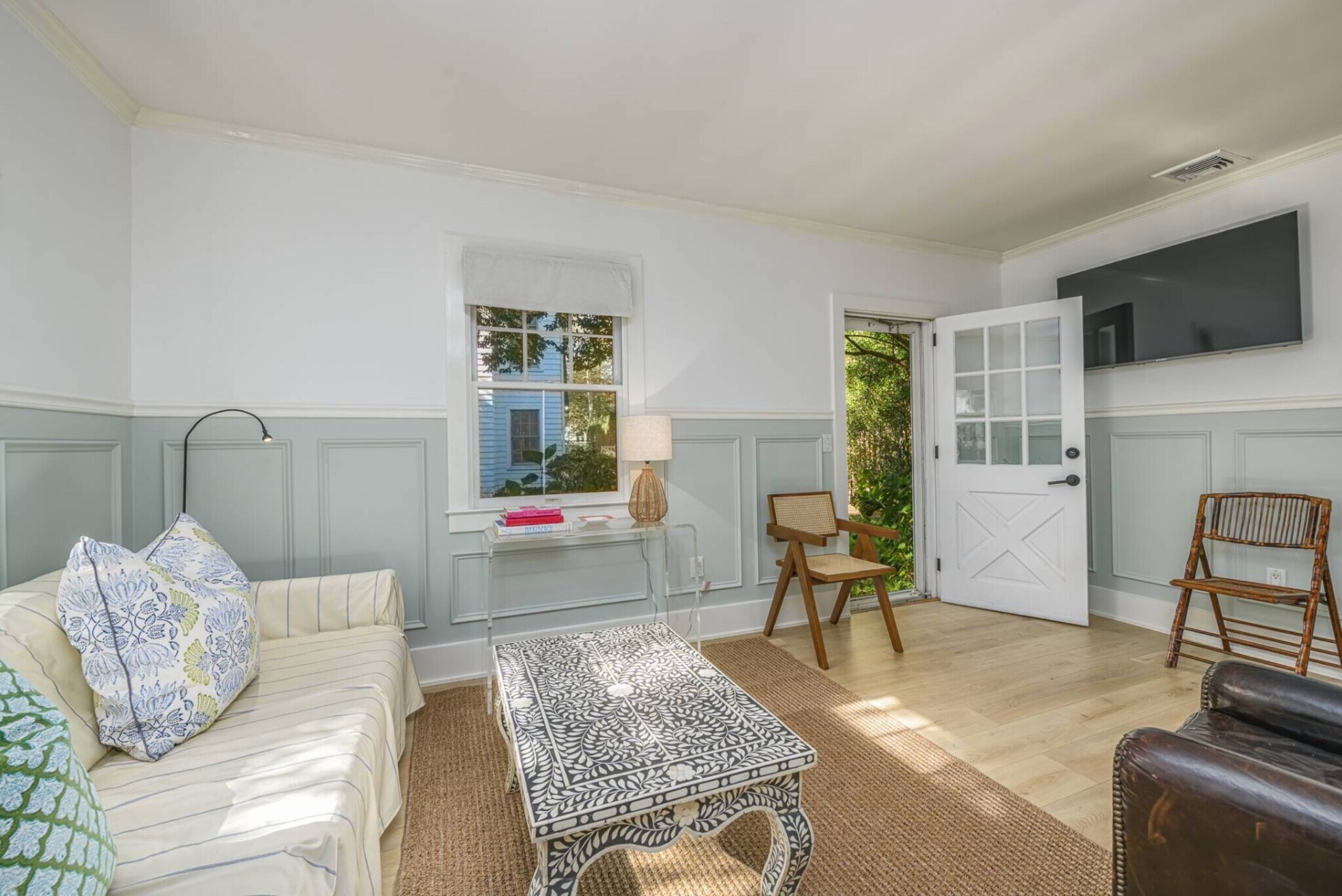 Building Photo - 48 Osborne Ave